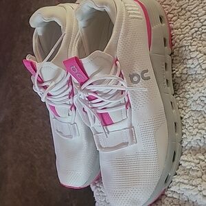 On Running CloudNova Shoes Women's 9.5